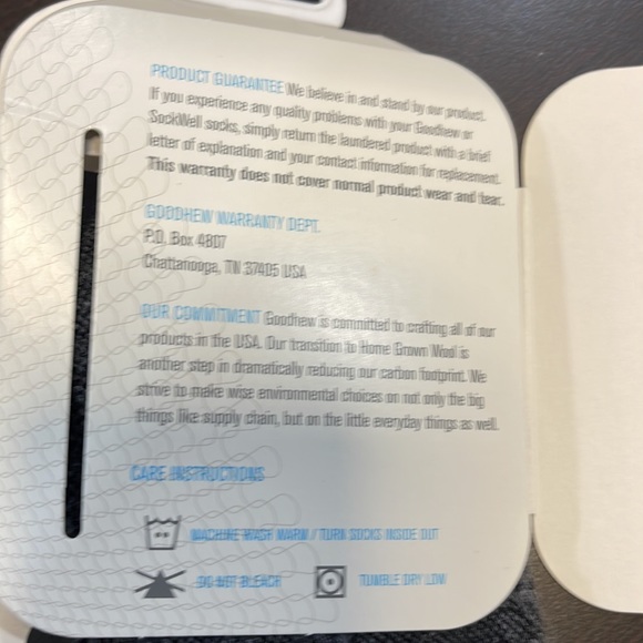 Goodhew ‘Jag’ Knee High Merino Socks - size M/L in black - Picture 5 of 7